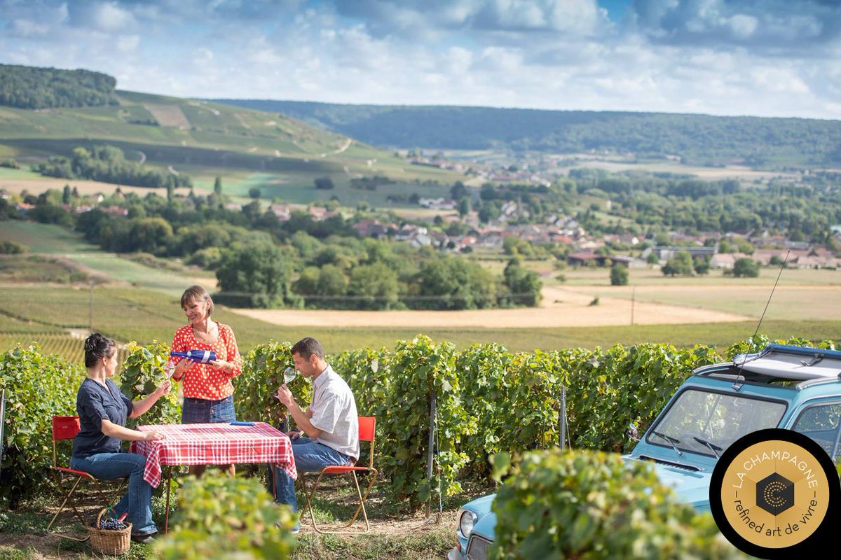 [ Insolite ]

ow.ly/zM7x30nYpA4
Jean-Jacques Ecorce exposera du 14 Mars au 12 Juin 2019 ses peintures &amp; sculptures au sein de la Maison de Champagne Météyer &amp; Fils. De quoi ravir les amoureux de l'art &amp; du Champagne !