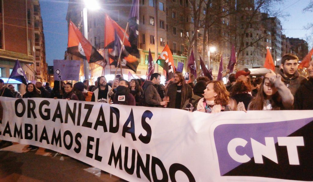 CNT_Zaragoza's tweet photo. ¡Que viva la lucha de las mujeres! #8M #8MAquíYAhora #HuelgaFeminista2019 https://t.co/1uEu67eEIR