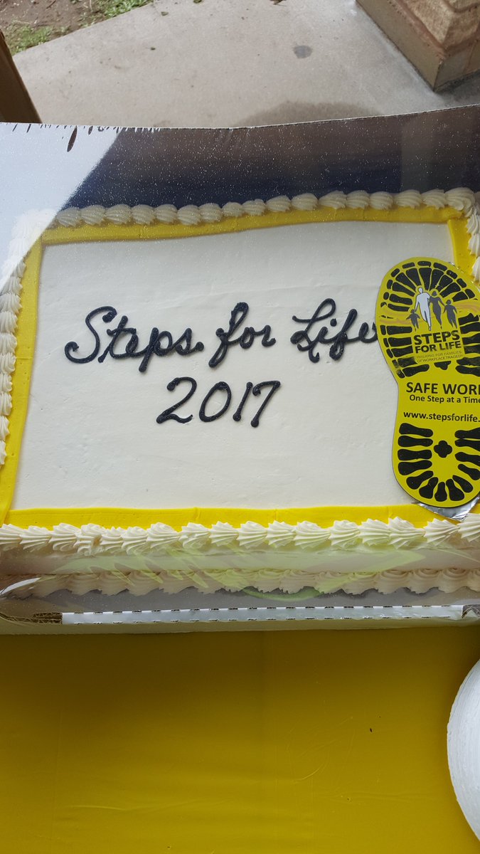 BarrieStepsWalk's tweet photo. Join us Saturday, May 4th for the Steps For Life Walk to raise awareness of the importance of workplace safety and to support  families effected by workplace tragedies!!! Register a team or just bring a friend!!! WE HAVE CAKE!!! #walkforsafety #stepsforlifebarrie #threadsoflife https://t.co/yTz29dJmoU