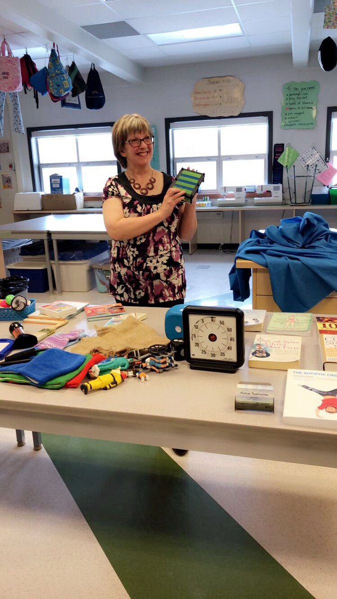 jagraumann's tweet photo. Being shown some tricks and tools to aid success in our student’s day! #evolveadaptsucceed #brsdlearn #autismawareness ⁦@battleriver31⁩ https://t.co/Sva87e87Qc