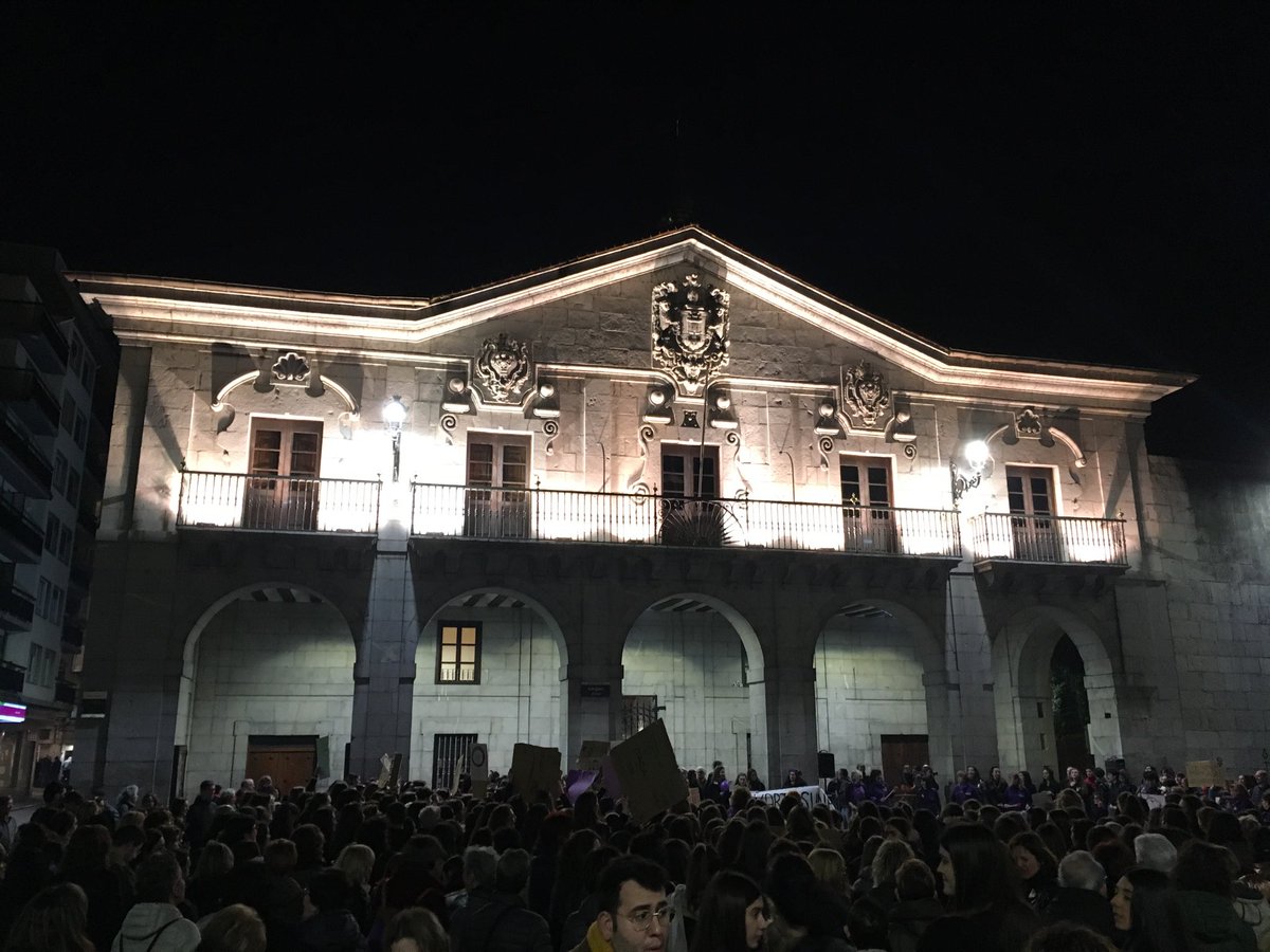 aitzol79's tweet photo. Elgoibarko plazia goraino #oraintahemen https://t.co/KokyonHhkA