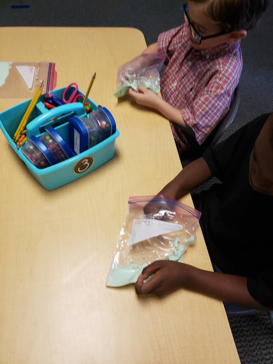 MrsMRYoung's tweet photo. So fun making oobleck today with these kindergarteners @MEDatBCE!! Thanks for inviting me to join in on the fun! #drseussweek #havefun #experiences #tlclife https://t.co/d5QLb7dAQx