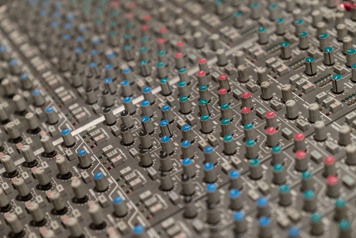 Songwriters, zangers, zangeressen &amp; producers kwamen vorige week samen tijdens het MusicAllStars Publishing x Spinnin' Records Writing Camp! <a href="/3voor12/">3voor12</a> kwam een dagje bij ons langs: 3voor12.vpro.nl/artikelen/over…