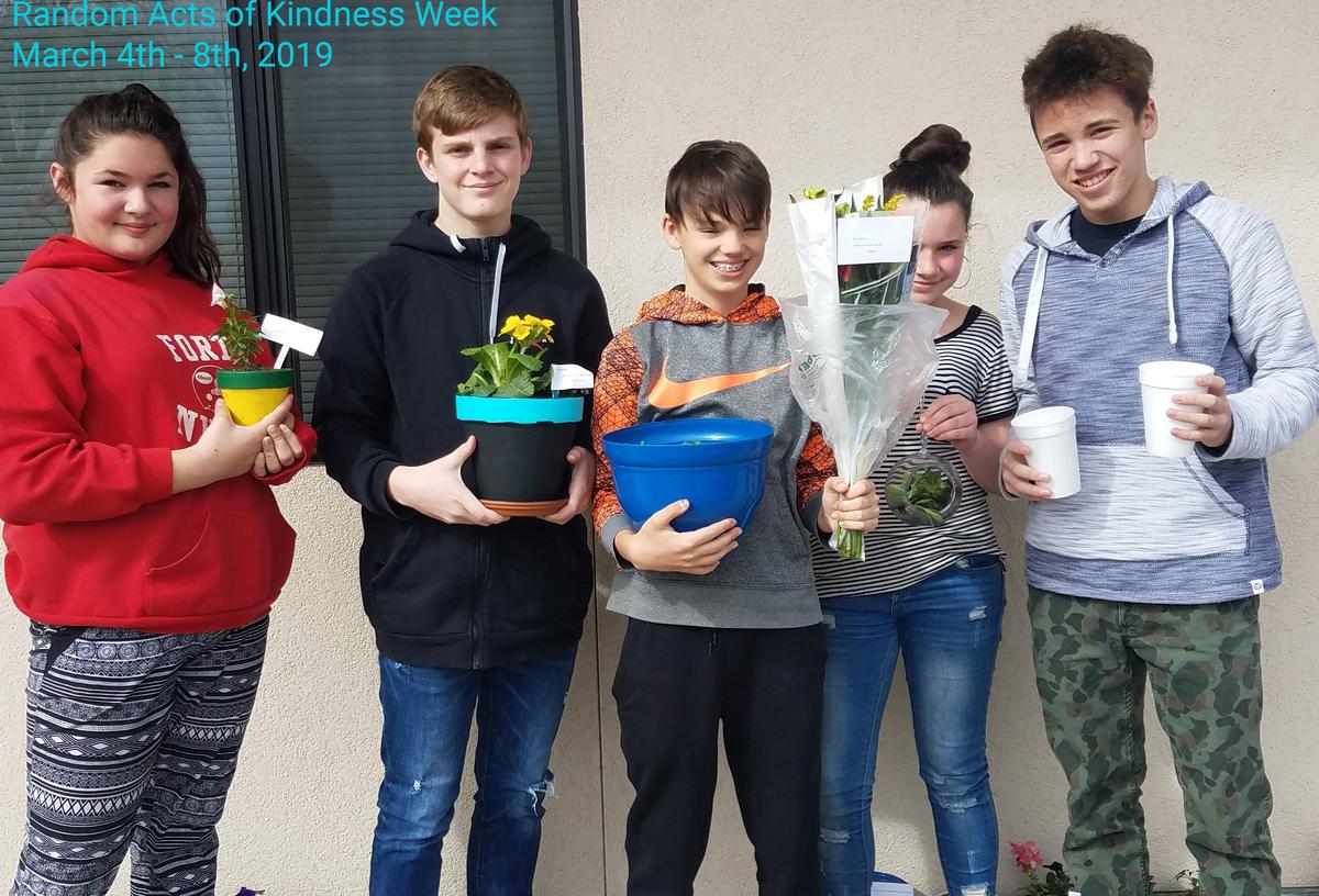 In A World Where You Can Be Anything... Be Kind! - Pacheco Students Spread Random Acts of Kindness edl.io/n1009109 edl.io/n1009109