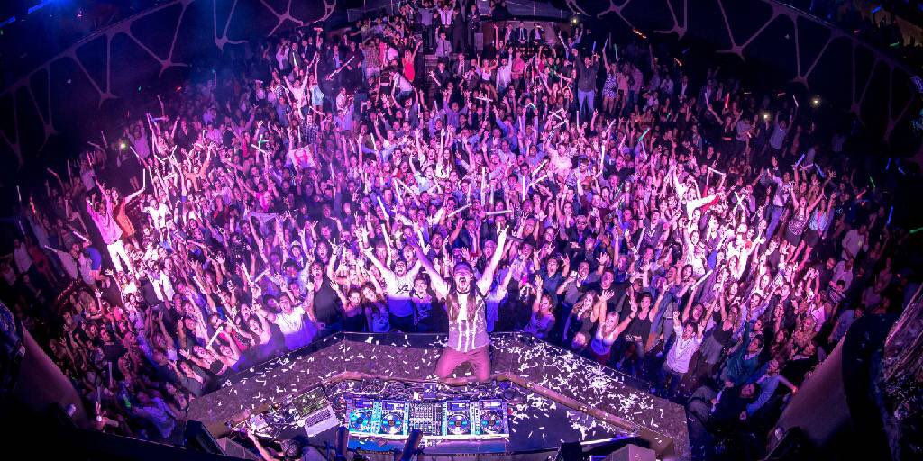 digitera_agency's tweet photo. Twitter example of a good NYE party #hakkasan #nye #crowdfluence #Spon #Crowdfluence https://t.co/CUv8JL9jgh