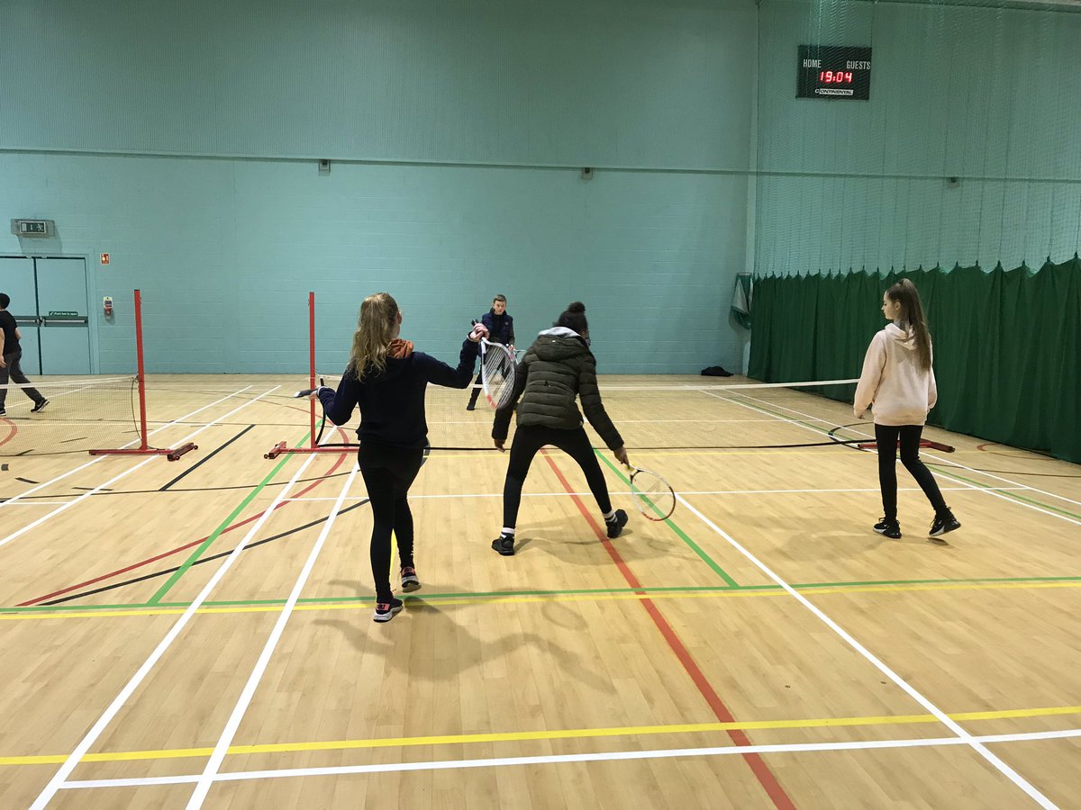 samuelsmithYT's tweet photo. #TFSERVES under way at HSVπΎ
@TennisFndation
@StreetGames
@Link4Life https://t.co/Kiagb4Zb9U