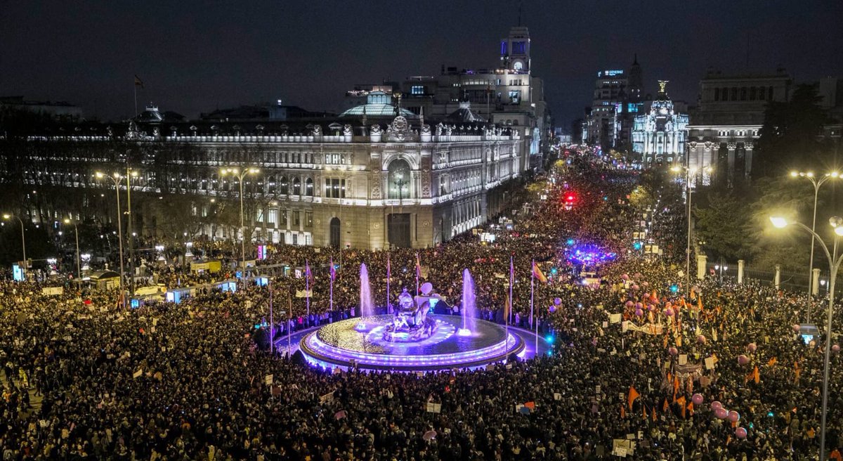 JUAN JOSE REGATOS #NOalaGuerra tweet media