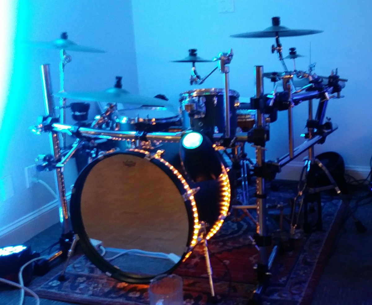 willfunkymaster's tweet image. This #saturdaynight , Will David Is #performing with "Buxton" At 
Kelly Days Firehouse Tavern, 1708 E 7th Ave, #Tampa, FL 33605
Must Join Us There at 09:00 PM to 01:00 AM.
Thank You