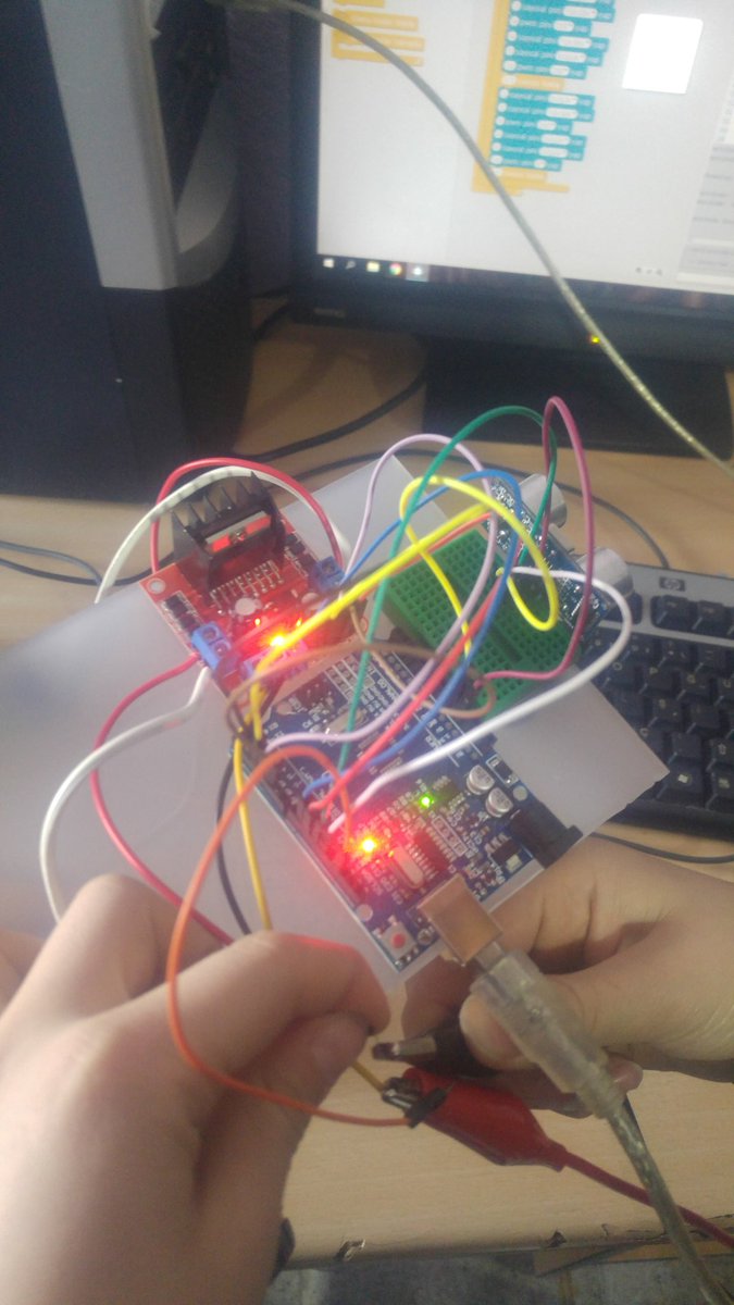 mehmetakifersy_'s tweet image. #STEMORDUSU 
#kodlama
#arduiono
#mblock