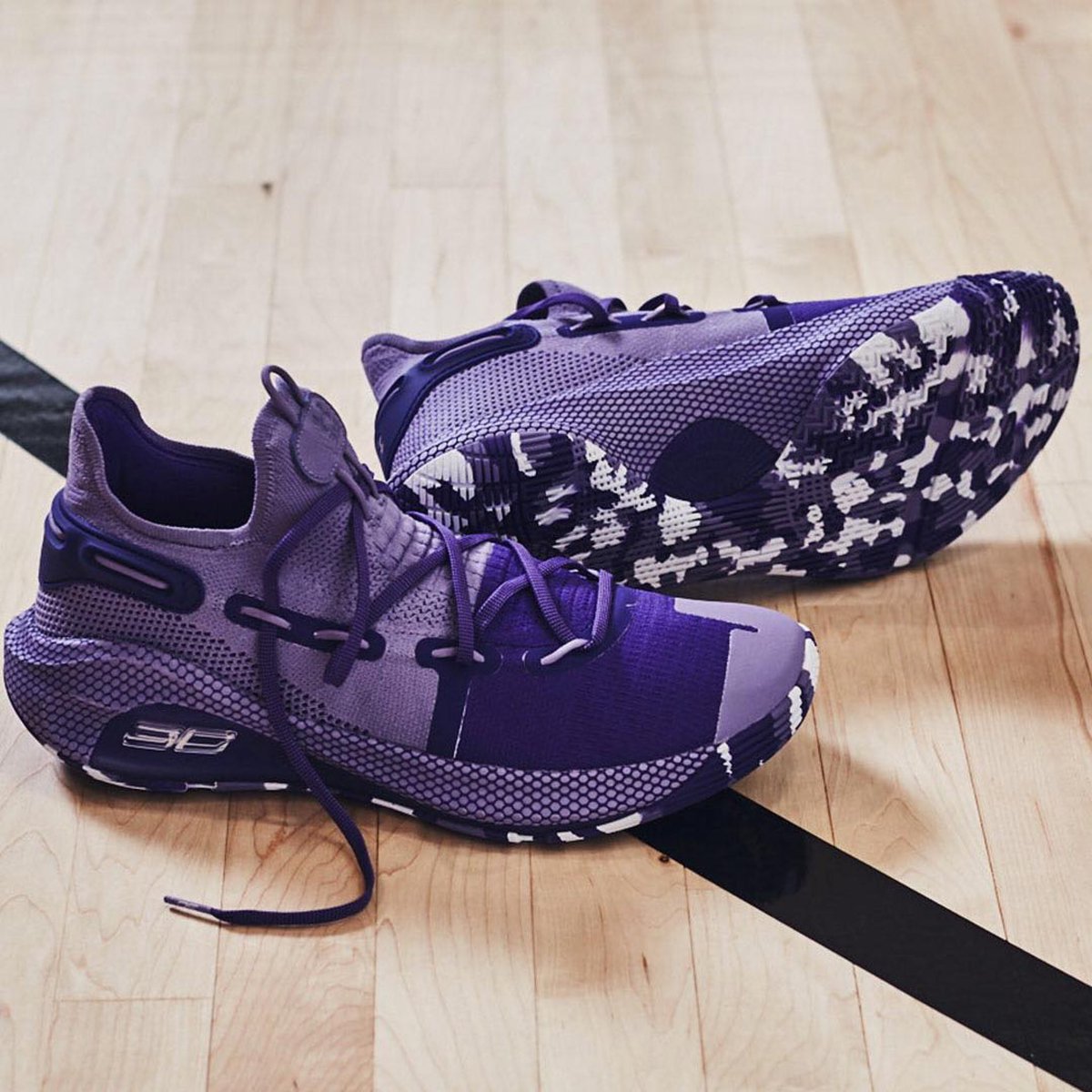WNBA's tweet photo. “Be Bold.”
From using her voice to designing the new #UAIcon ‘United We Win’ #Curry6, 9 y/o Riley Morrison changed the game 💪 #InternationalWomensDay https://t.co/8NlYHcJsnG