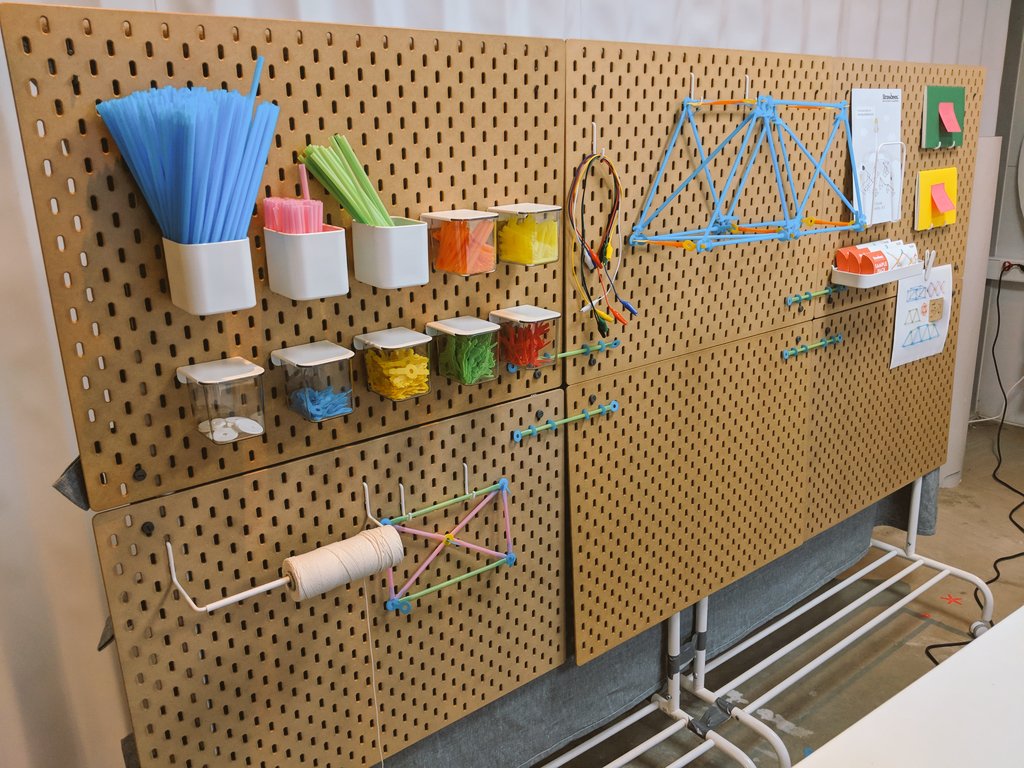 Ny ankomst bytte rundt Frisør Lindsay Balfour @MakeyLindsay@mastodon.education on Twitter: "We're hacking  IKEA Skådis pegboards and rolling rigga racks for our lastest #strawbees  backdrops for projects. Including using strawbees to hold them together. IKEA  hacks work well