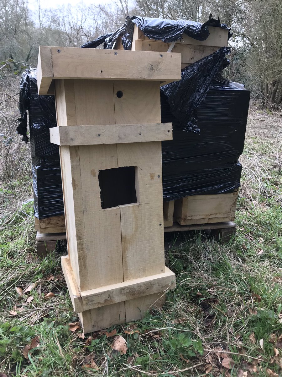 StephSkipp's tweet photo. The second #beetlebox shipment arrived safely today, assisted by ‘the claw’. All set for installation now! @UELSRI @Buzz_dont_tweet @NatureBftB @NaturalEngland https://t.co/9upaikw1lG