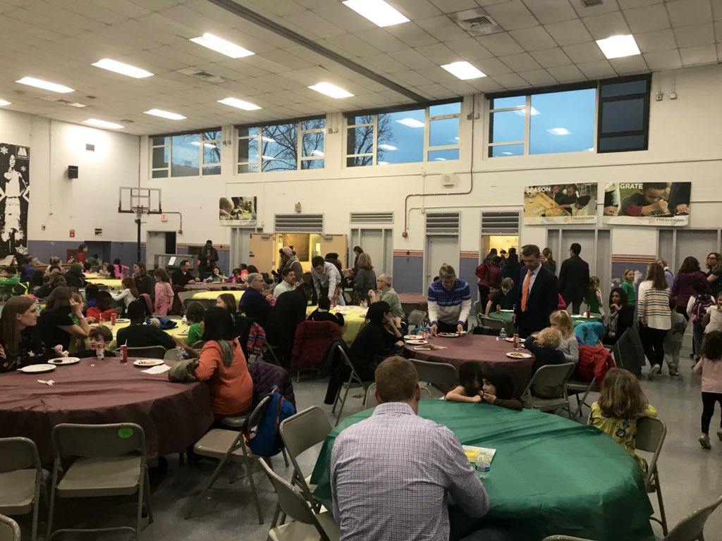ASmith_DC's tweet image. Huge thanks to our PTO and community for making Pancakes and Literacy such a success again!