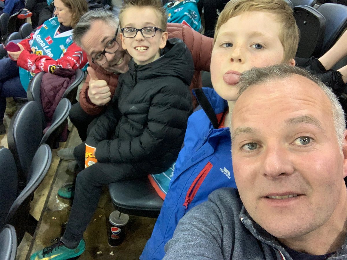 GScates's tweet image. Boys night out at the Giants