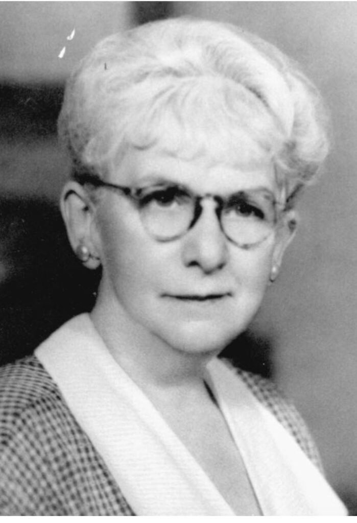 On today’s #InternatioalWomensDay
I'm remembering the namesake of our high school, Marjory Stoneman Douglas, who was a:
-Journalist
-Civil Rights advocate
-Environmentalist
-Suffragette
-Gun Violence prevention activist
-Total Badass