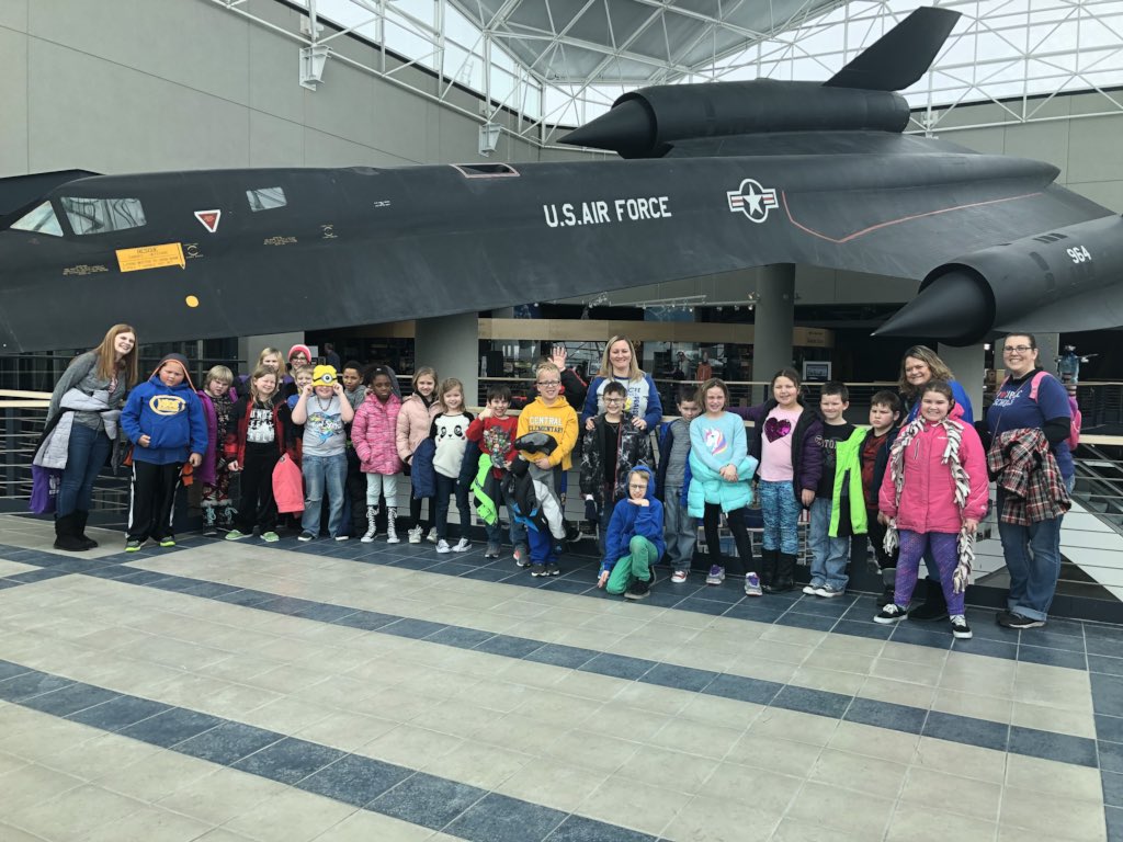 mridgeway2's tweet photo. @CougarsCE Ss and teachers enjoyed the field trip to the Strategic Air Command & Aerospace Museum today #epicfieldtrip #roboticsrules #bpsne https://t.co/tMqcZt6spN