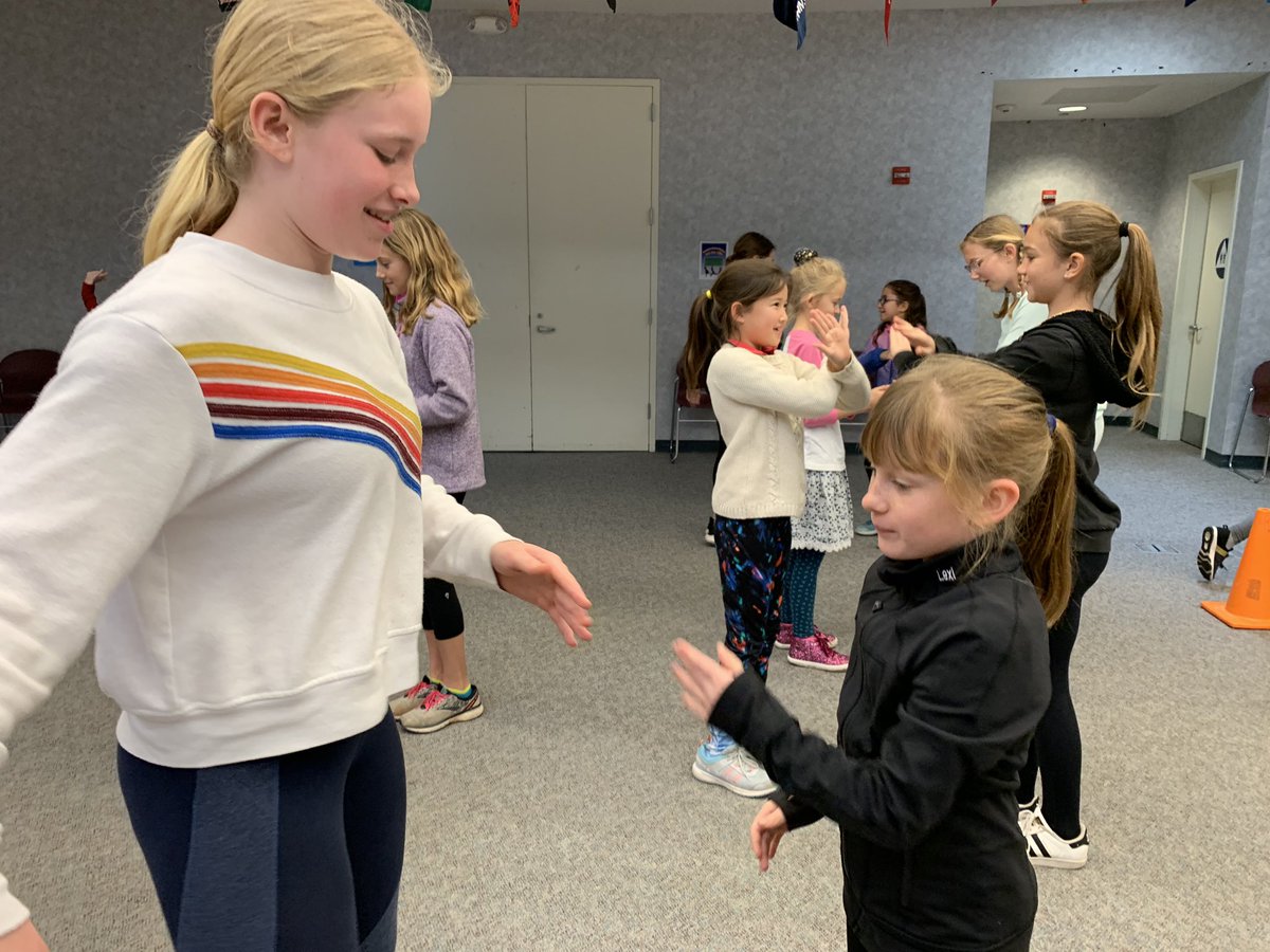 msbullisedu's tweet photo. Building connections with our buddy class @ChelseaMooreEDU as we use creative play! “Handshake, dance move, victory cheer!” Ss loved the opportunity to be creative and to meet and be silly with new friends! Success! Thanks, @lndeutsch #msbullis3rd #delmarhillsk6 #DMUSD https://t.co/iCjXD4FIQZ