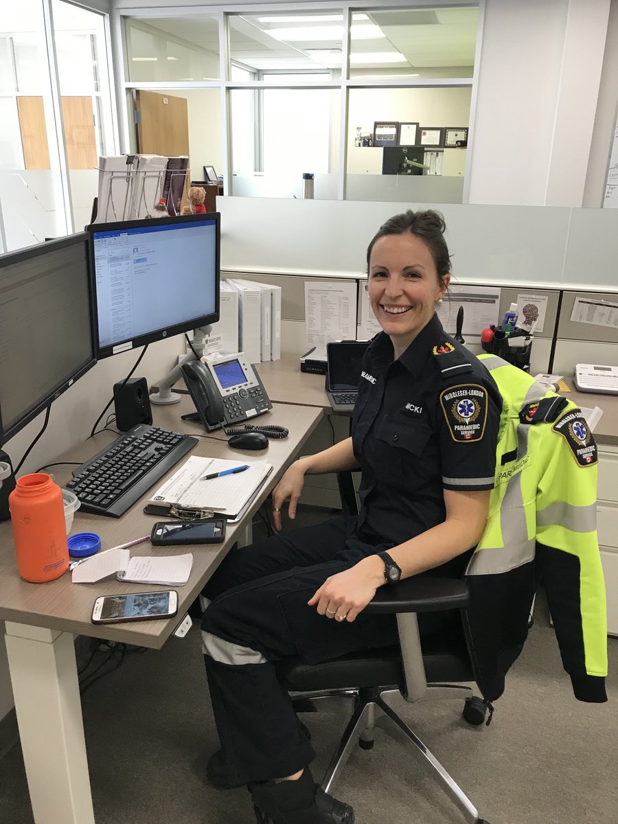 MLPS911's tweet photo. Happy International Women’s Day!  #IWD2019  @LDNParamedics   @OneFourSeven  #communityparamedic #team #rolemodel https://t.co/dYc5imrtkA