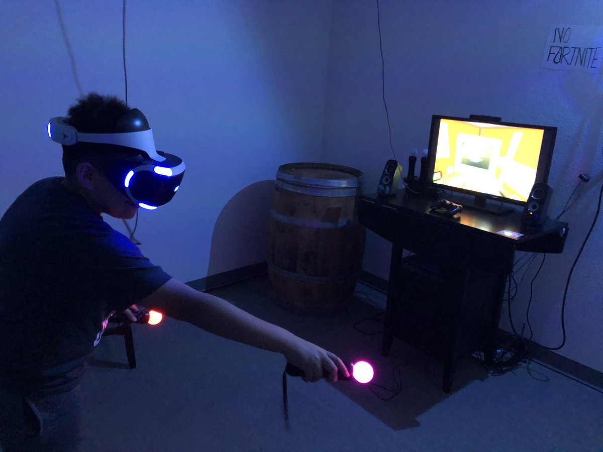 unaulabilingue's tweet photo. Our students really enjoyed the Texas Gamers Lounge today. Who know what the next perfect attendance incentive has in store for our students? #PCEPROUD #LockartLeading https://t.co/wGl3HxVK8T