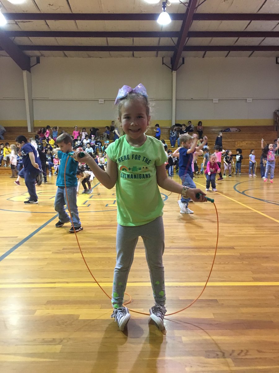 C27832419Cookl's tweet photo. Harts Bluff Jump Rope For Heart!    #hbisd https://t.co/EFbaLxCi32
