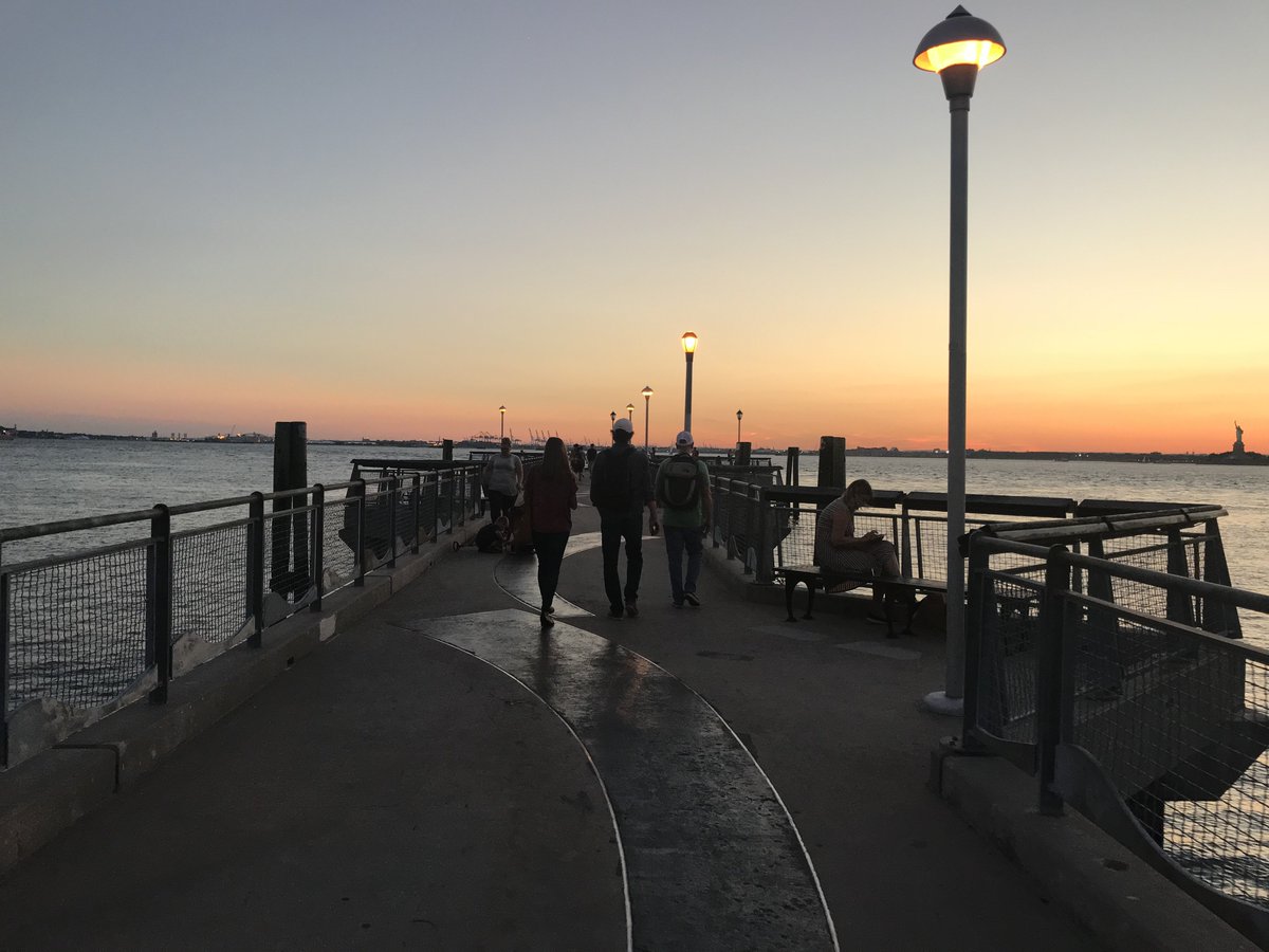 doermakerash's tweet photo. Hopping in on the #FridayFeeling photo thread, @oracleutilities @katinwolf1 @Kevin_ODonovan - a few of my personal favorite photos are of our team putting in the behind the scenes work in the #utilities industry. #goodvibes https://t.co/I6IkottACF