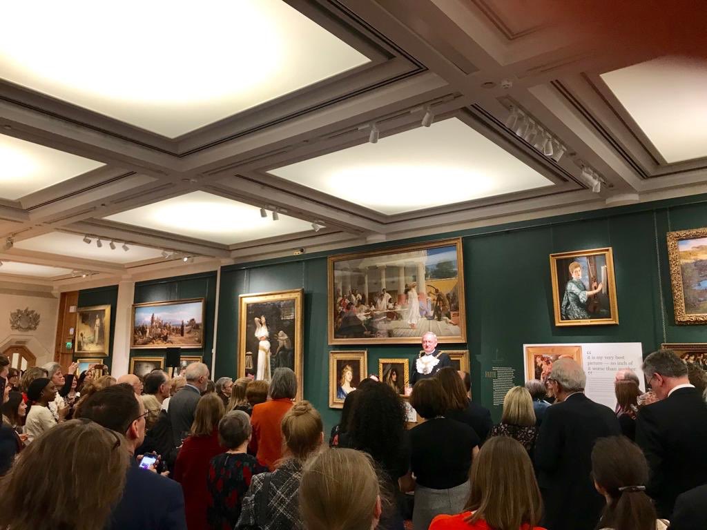 SophieATimms's tweet photo. Lovely evening at @GuildhallArt to celebrate the centenary of #femalesuffrage and the City of London Corporation’s #100Freedoms100Women campaign on #IWD2019
So many amazing women from all walks of life. Feel so honoured. https://t.co/TNIzSjmC0V