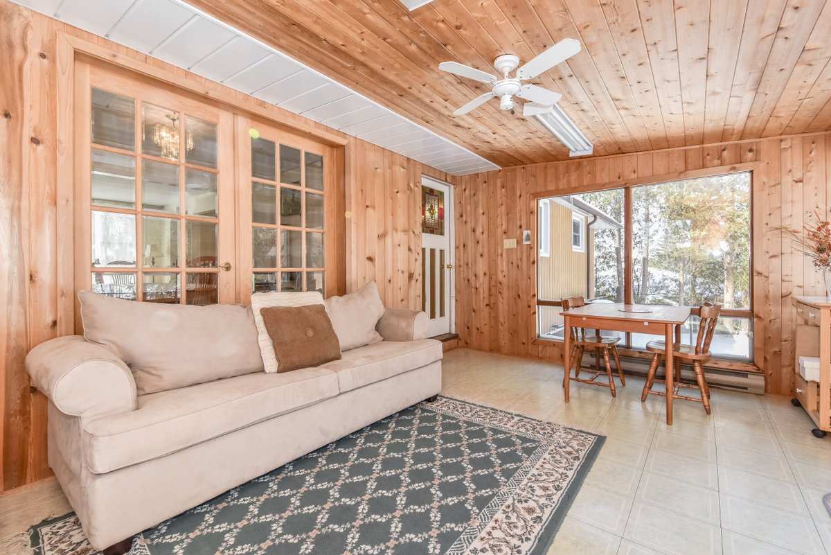 Seek some spring solace in your new Sunroom, such a beautiful space will eliminate winter’s gloom. Bright and beaming, bow down to the beauty of Bishop --> seeit.tw/xdkXvM <a href="/Realty_Bureau/">Allison Bureau</a> #Guelph #MovetoGuelph