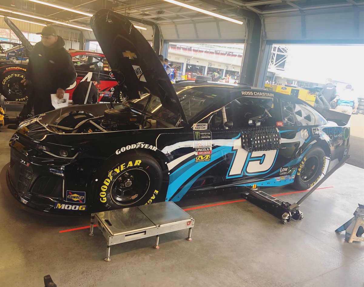 premiummotrspts's tweet photo. We have arrived! Let’s get started 🏁 #NASCAR #nascarracing #ismraceway #pmracing #mencs #speed https://t.co/4Cv84ifDxb