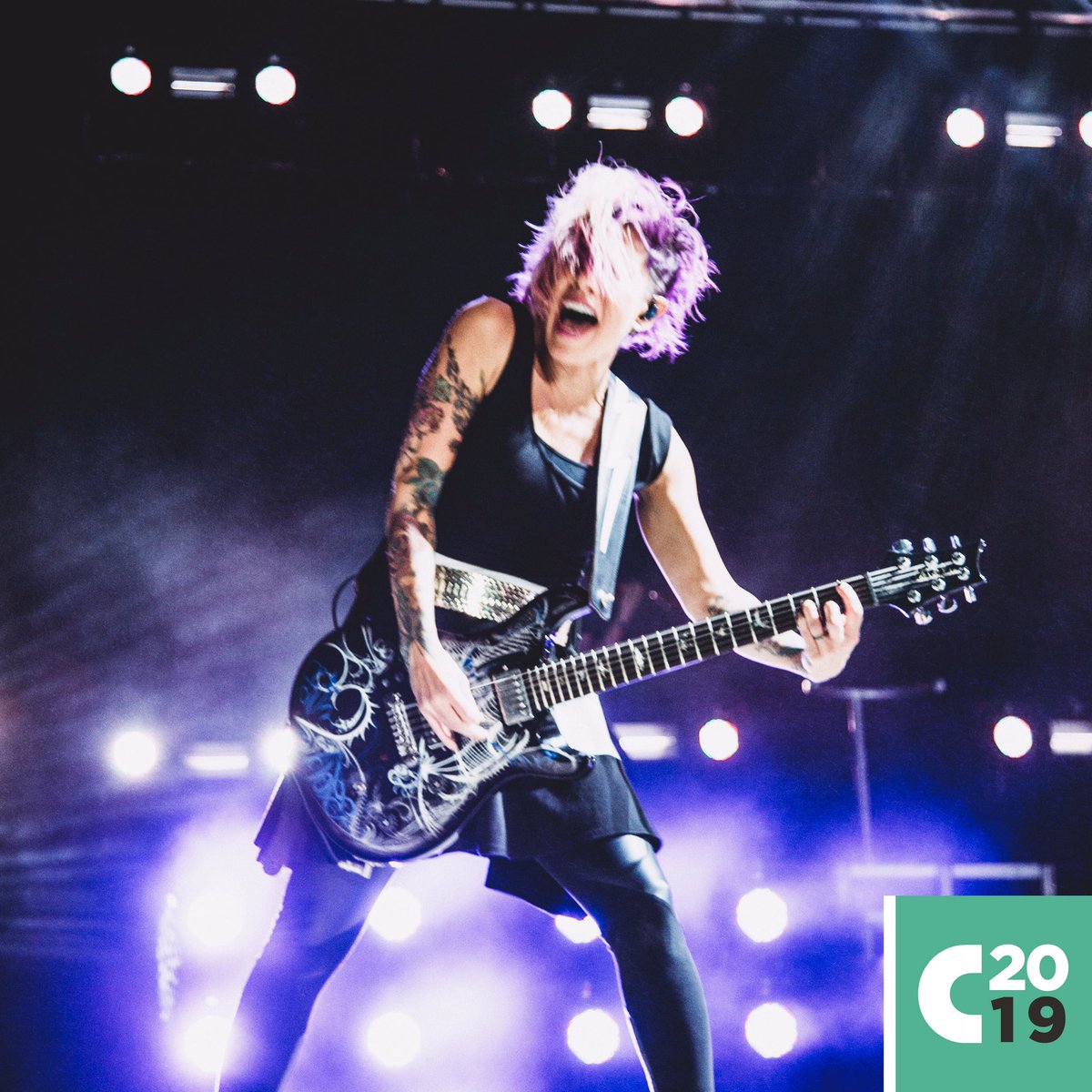 Happy #InternationalWomansDay! 👩🏾‍⚕️👷🏻‍♀️👮🏽‍♀️👩🏽‍🚒👩🏼‍🎓 Celebrate the incredible women in your life for the rockstars they are! 😄