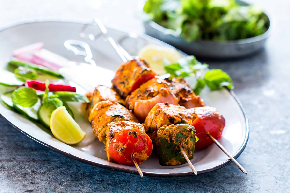 siddkharound07's tweet photo. Paneer tikka😍😋
#vegetarianfoodlover
#paneertikka
#declicious https://t.co/v3Bqb9TRQp