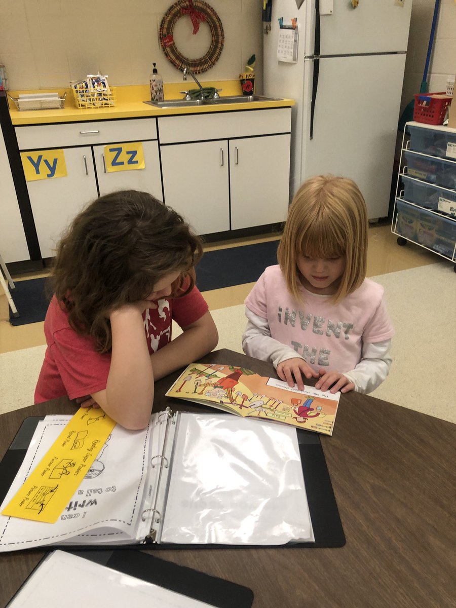 MrsThomassClass's tweet image. We are ready for our Student Led Conferences! Thanks @HowellJonna buddies for helping us practice and giving us feedback. @Midway_Mustangs #mesEmpowers #kindergartenrocks