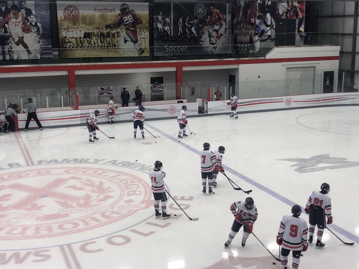 KESBoysHockey's tweet photo. On and off ice warmups! 👟🥅#GoKES #Nationals https://t.co/lv2kKZrz2q