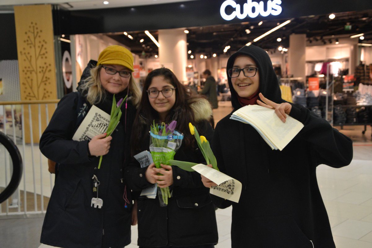 TutsakBebekler's tweet photo. 8 Mart Dünya Kadınlar gününde Helsinki'de Together Mülteci Platformu (@togetherfin)
Türkiye'de cezaevinde bulunan kadın ve çocukları anlattı.. https://t.co/xMT215XBL1