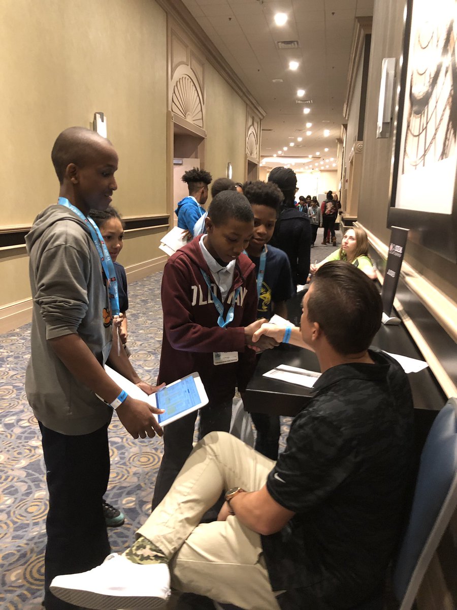 Lsmithbarnett's tweet photo. Congrats Hughes Scholars @SEMASHOW on “Innovation Design &amp; Presentation” acknowledgments!! Awesome engineering design, fantastic entrepreneurship, and dynamic sales pitches! #SEMA #WeRTen80 #cpsSTEM https://t.co/Wl5l3iELfV