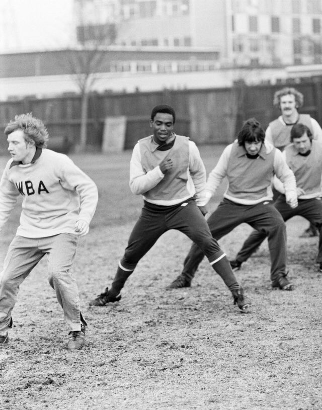 AlbionRetro's tweet photo. Remembering the late, great Laurie Cunningham who wouldโve been 63 today ๐ซ
#wba #lauriecunningham
#RetroAlbion https://t.co/epxuWuxB9f
