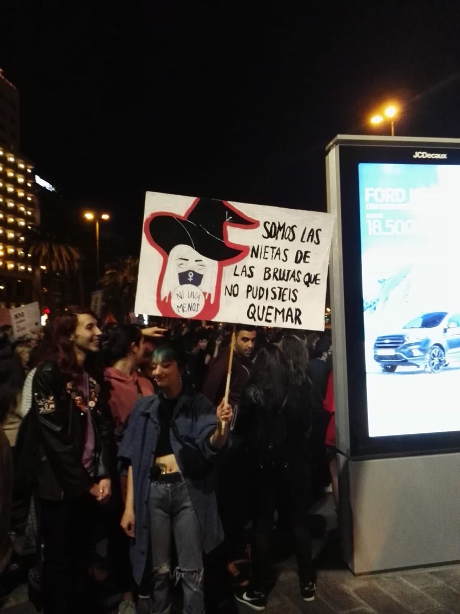 darrabali's tweet photo. Si las mujeres paran,
se para el mundo
#8M #Malaga #8Marzo #HuelgaFeminista2019
Contra el #Patriarcado
#8DeMarzo #HuelgaFeminista #HuelgaGeneral #HuelgaFeminista8M #8MHuelgaFeminista #8MAquíYAhora #DiaInternacionalDeLaMujer #FeministStrike #8M #NosParamos https://t.co/UiPj8ucPT8