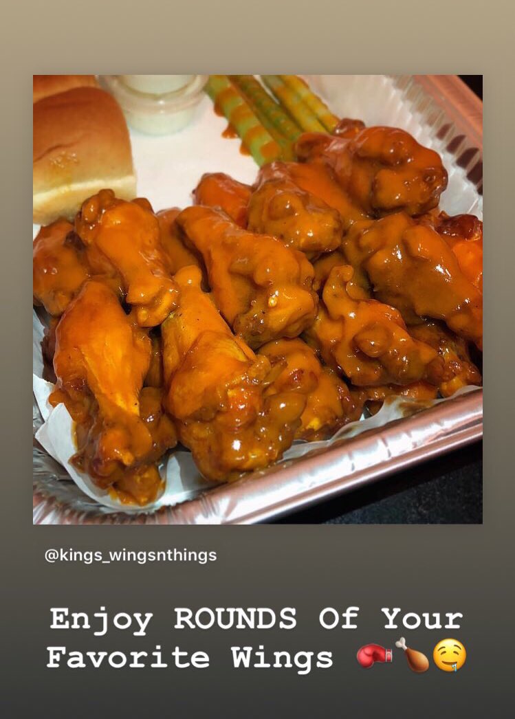 embraceyourface's tweet photo. KINGS’ WINGS IN KNOXVILLE WILL BE AT THE BOXING WEEKEND TILL SATURDAY ‼️ DOORS OPEN UP AT 6:30PM 👍🏽 ENJOY ROUNDS OF YOUR FAVORITE WINGS 🤤😍🍗#besthotwings #knoxvillefood #boxingweekend #bestfood #FridayVibes #retweet https://t.co/J8RBKAGYBY