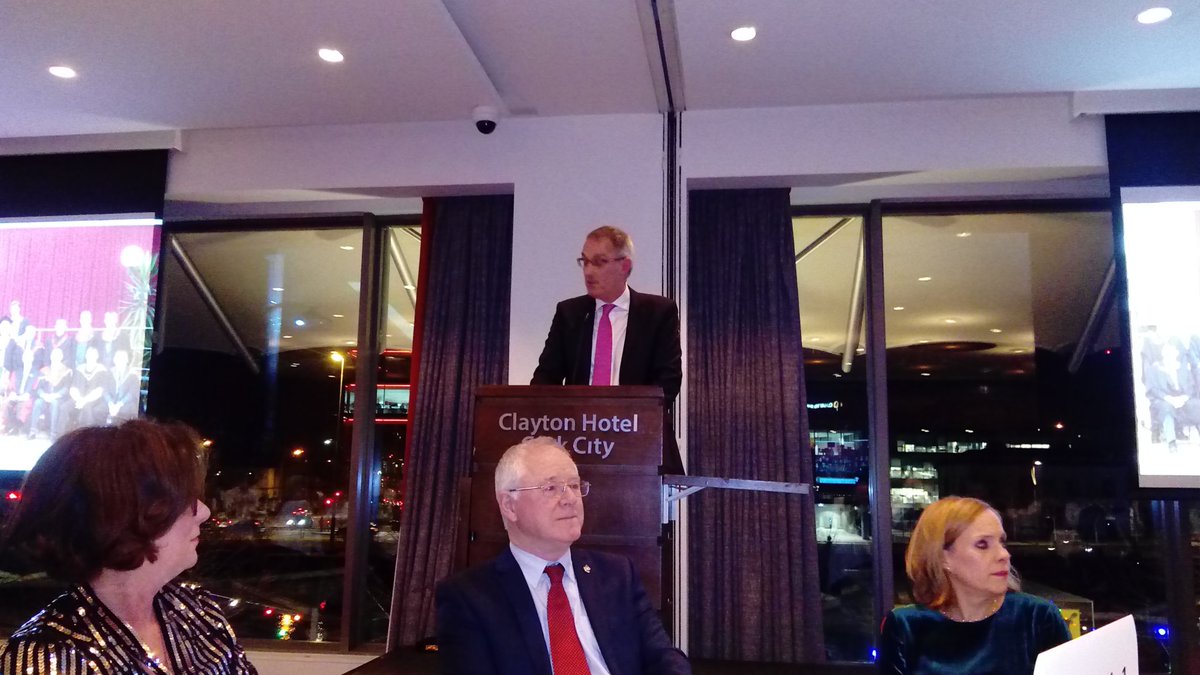 ml_loftus's tweet image. Des Walsh reflecting on 20 years of achievement by @cit_civil in front of a packed house of graduates. Congrats! @CIT_ie #STEMCIT