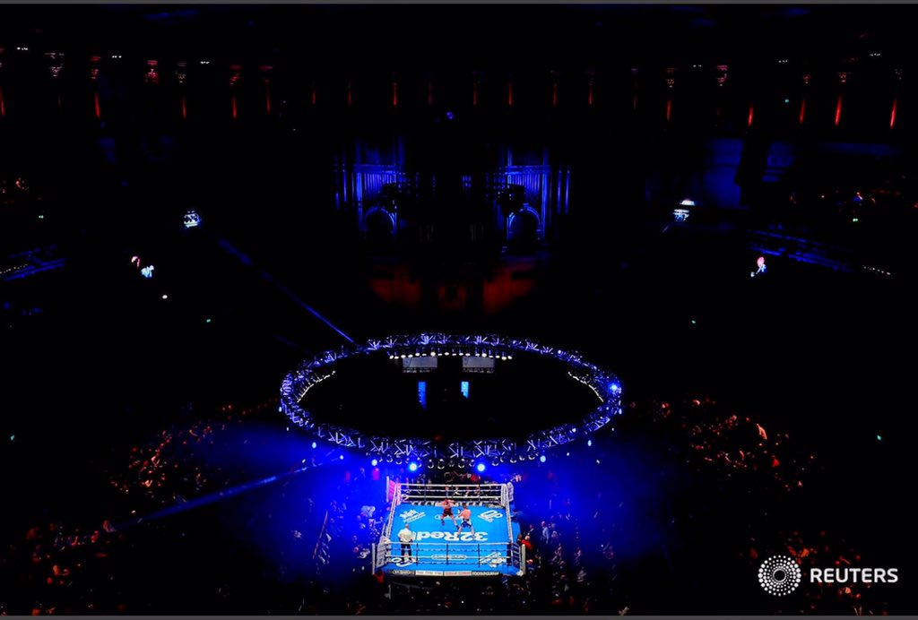 ai_andyc's tweet photo. #generalview as #boxing returns to @royalalberthall #photgraphy #canon #frankwarren #royalalberthall https://t.co/ivAQIcJejL