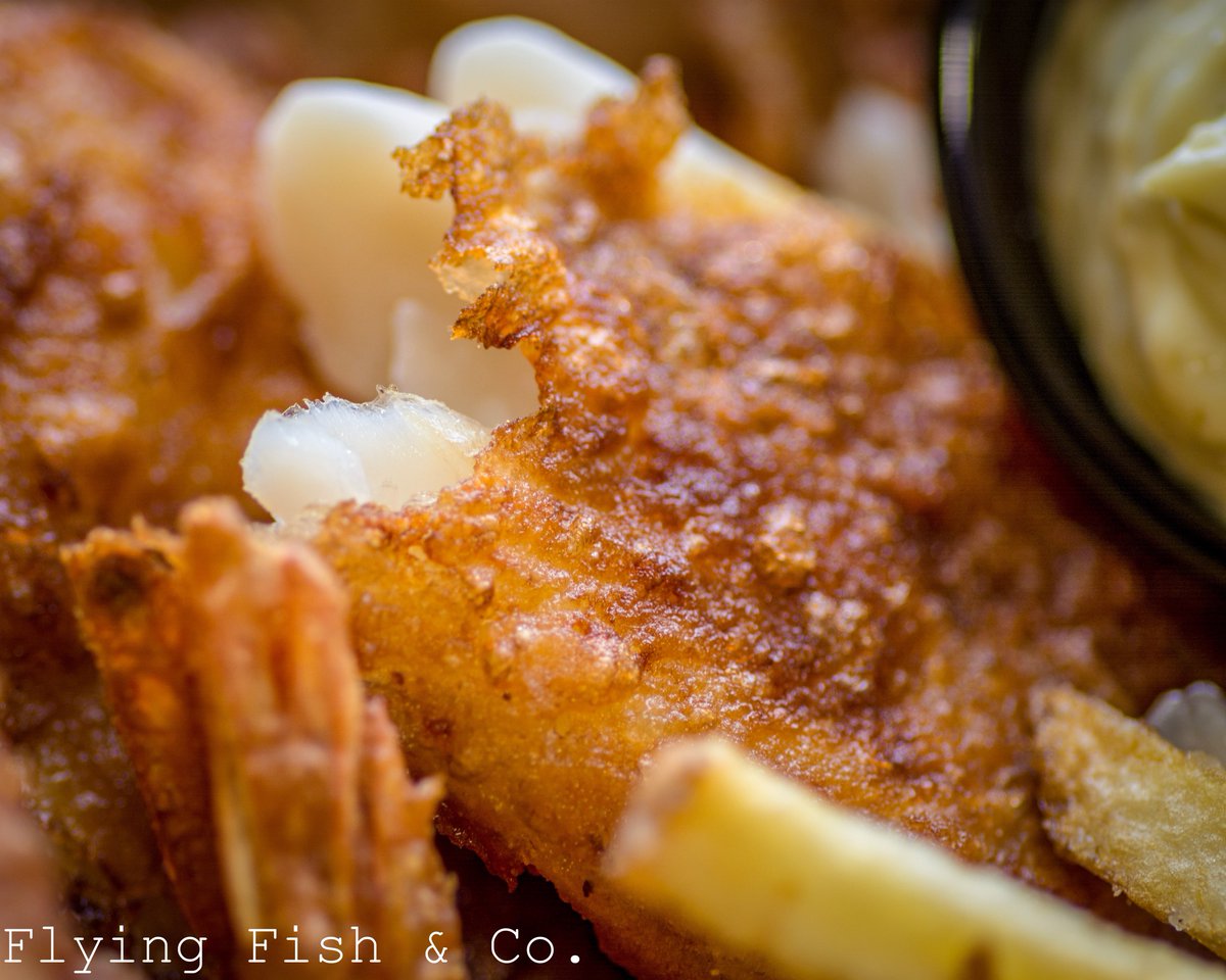 WVFlyingFish's tweet image. For Lent... Friday. Family. Feasts. Are. BACK! 😍🎉

Fish &amp;amp; Chips or Shrimp &amp;amp; Chips with slaw for 4 for 20 bucks... or get BOTH for 30! 😛🤤

‘Tis the season, so get it while it lasts!
