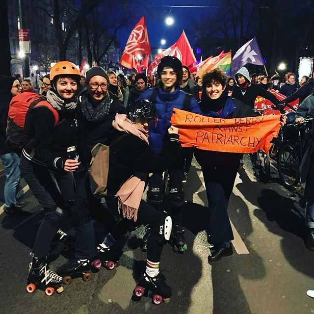 VRD against patriarchy! #8thofmarch #takebackthestreets #onwheels #rollingforjustice ift.tt/2TJh5Ct