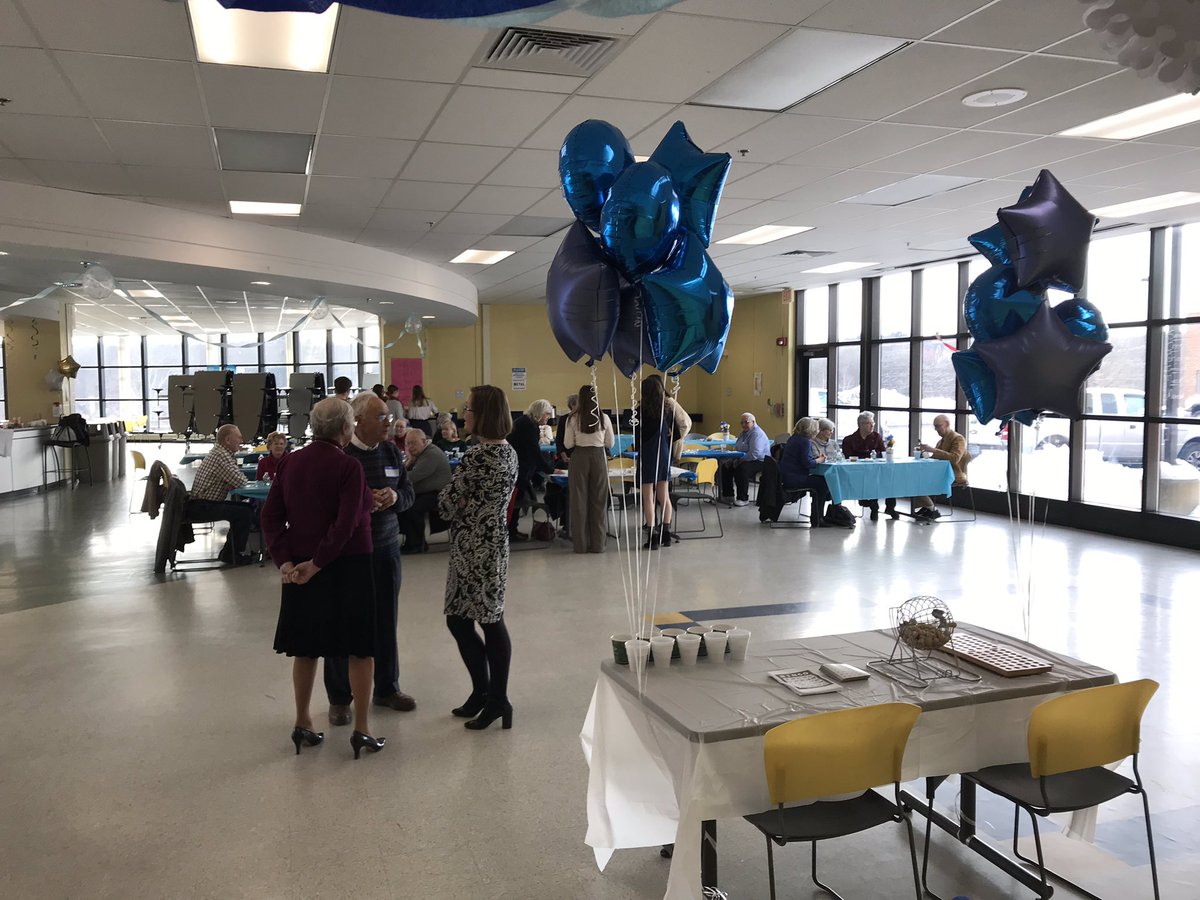 LSMPrincipal's tweet photo. Great crowd at LSM for the Senior Citizen Ball. Thanks to NFLHS for putting it together! https://t.co/u8vBo2YAPt