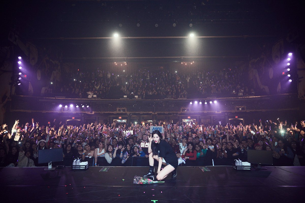kpop_slime's tweet photo. SUNMI
#LA
#SUNMI1STWORLDTOUR
#WARNING
⚠️⚠️⚠️⚠️⚠️⚠️⚠️⚠️ https://t.co/ofLNTd0j06 https://t.co/XHQFDZvQP7