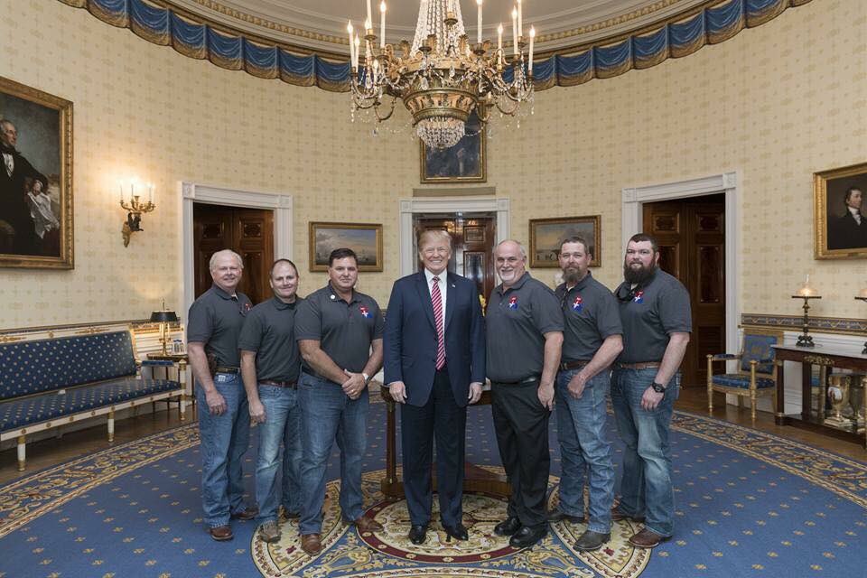 2016CajunNavy's tweet photo. Our guys with @POTUS #cajunnavy #Trump https://t.co/334kjx3lt0