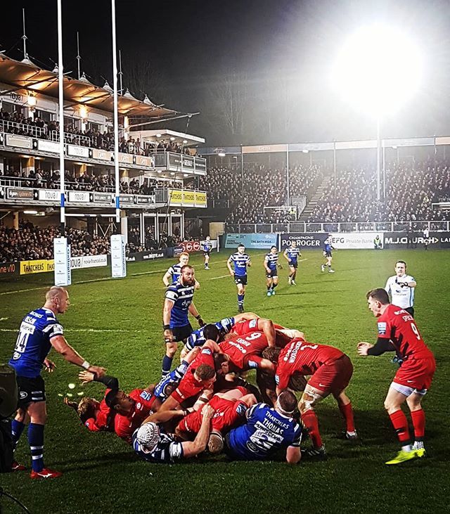 Can't turn down a #freebie at the #rec #fridaynightlights #rugby #weekend #bathrugby #saracens #livesport #rain #gallagherpremiership #bath #btsport #goodseats #sport ift.tt/2HjDjEa