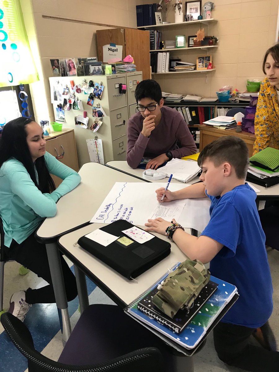 jean_nigel1's tweet photo. Students defending the best option for pay based on commission in math class. #WildcatGr8 https://t.co/JXcITmL7Vh