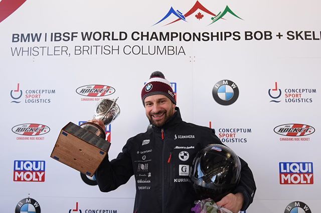He did it!! @martins_dukurs puts down four solid and fast runs which makes him the new World Champion men’s Skeleton! #BMWWorldChampionships #sliding #sliding2beijing #whistler #whistler2019 ift.tt/2XJqmta
