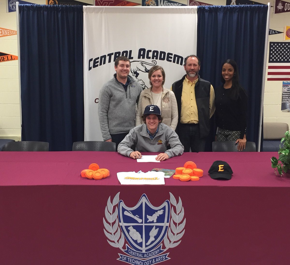CATA_Athletics's tweet photo. Congrats to senior Blake Argo on signing with Emmanuel College, GA - Clay Target Shooting Team. 

@skwahder @charlottepreps @langstonwertzjr @TheEJsports @jbo_vernon @AndrewStark66 @cata_monroe @VickiMerritt13 @StucoCata @ATHLETICSatEC https://t.co/surCJsjJyt
