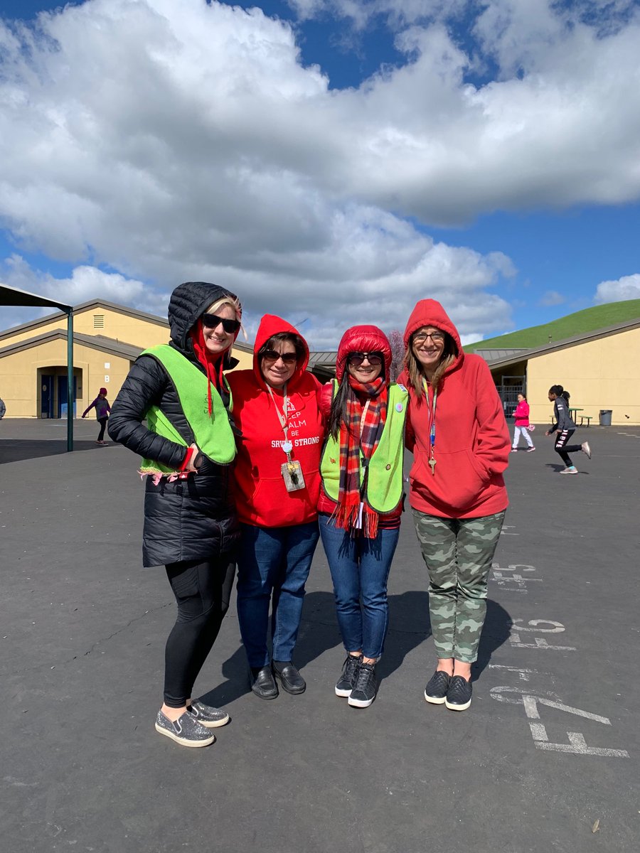 Hidden Hills sporting red on this cold windy day!
#RedForEd #ForOurStudents