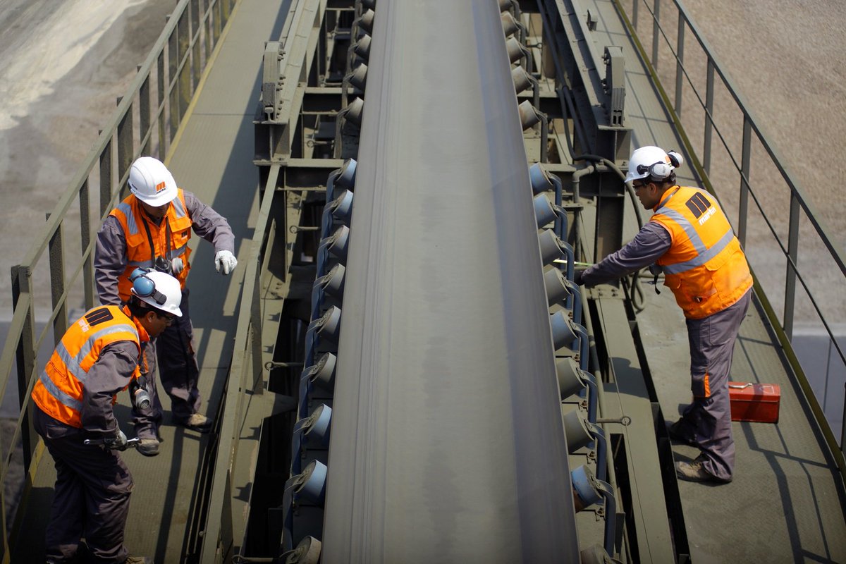 im_mining's tweet photo. #Bulkhandling specialist @MARTINupdates enters the #MiddleEast market by forging a partnership with #GermanConveyorIndustries to bring #MartinEngineering's innovative #conveyorbelt #cleaners, #aircannons &amp; parts to the #UAE #mining sector #futureofmining https://t.co/OeOngz9ERV https://t.co/D6FWCm7tB0
